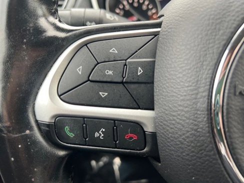 Used 2021 Jeep Compass Latitude image 17