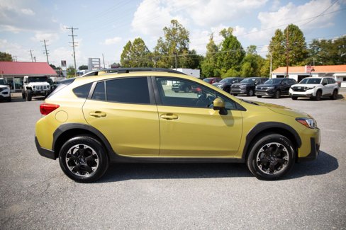 Used 2022 Subaru Crosstrek 2.0i Premium image 2