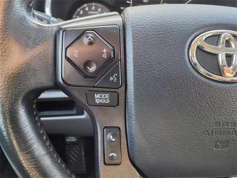 Used 2018 Toyota Sequoia SR5 image 15
