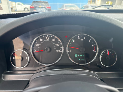 Used 2012 Jeep Liberty Sport image 15