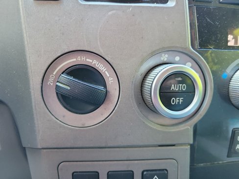 Used 2010 Toyota Sequoia Platinum image 29