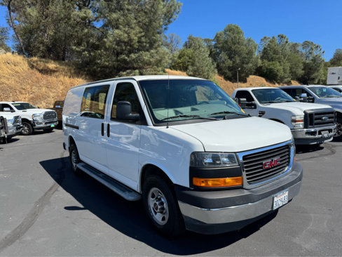 Used 2019 GMC Savana 2500 w/ Driver Convenience Package image 3