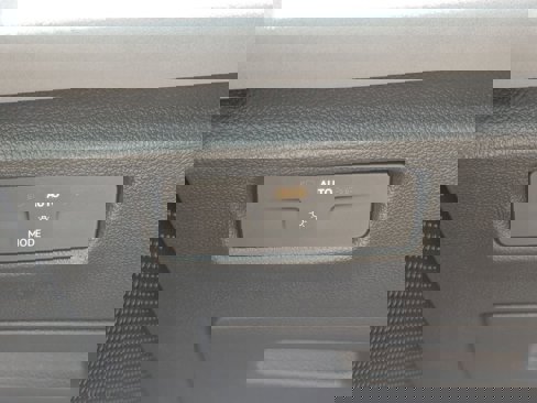 New 2025 Volkswagen Tiguan SE image 17