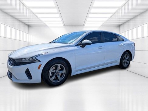 Used 2021 Kia K5 LXS image 1