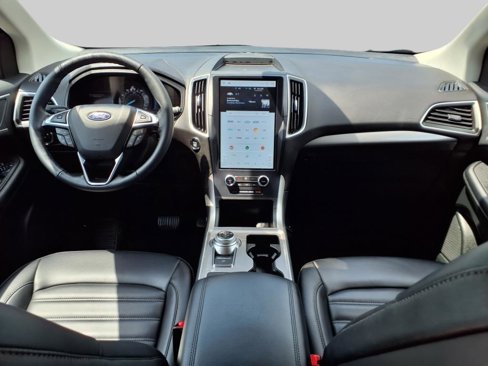 Used 2024 Ford Edge SEL image 9