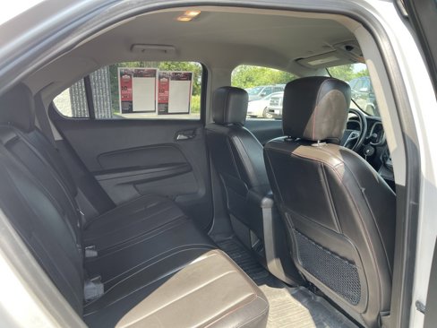 Used 2017 Chevrolet Equinox Premier w/ Enhanced Convenience Package image 29