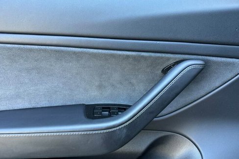 Used 2019 Tesla Model 3 Long Range image 11