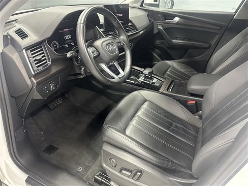 Used 2021 Audi Q5 2.0T Premium Plus w/ Premium Plus Package image 2
