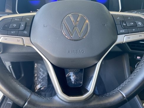 Certified 2022 Volkswagen Jetta SE image 18