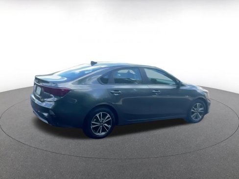 Used 2024 Kia Forte LXS image 11