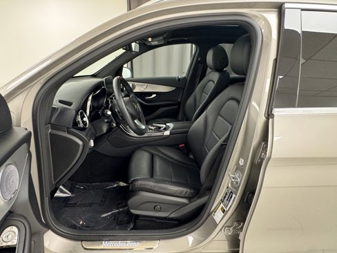 Used 2019 Mercedes-Benz GLC 300 4MATIC image 10