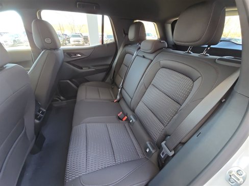New 2025 Chevrolet Equinox LT w/ Safety and Technology Package image 24