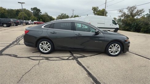 Certified 2018 Chevrolet Malibu LT image 9