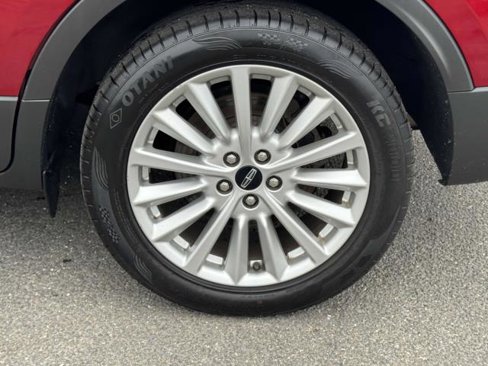 Used 2019 Lincoln MKC Premiere image 10