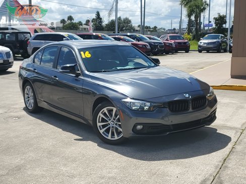 Used 2016 BMW 320i Sedan w/ Premium Package image 1