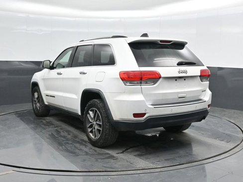 Used 2018 Jeep Grand Cherokee Limited image 10