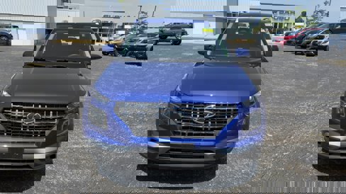 Used 2023 Hyundai Venue SEL w/ Cargo Package image 8