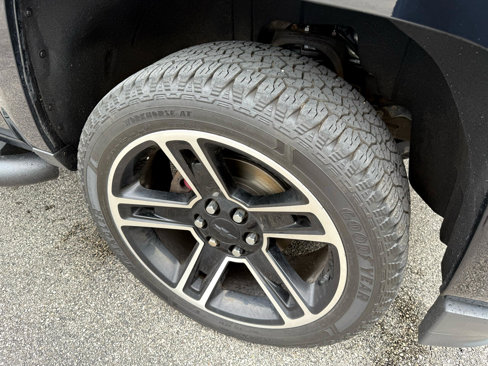Used 2018 Chevrolet Silverado 1500 Custom image 8