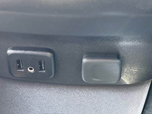 Used 2017 Chevrolet Malibu LT w/ Leather Package image 27