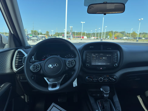 Used 2021 Kia Soul LX image 9