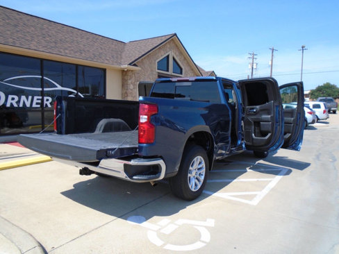 Used 2019 Chevrolet Silverado 1500 LT w/ Texas Edition image 22