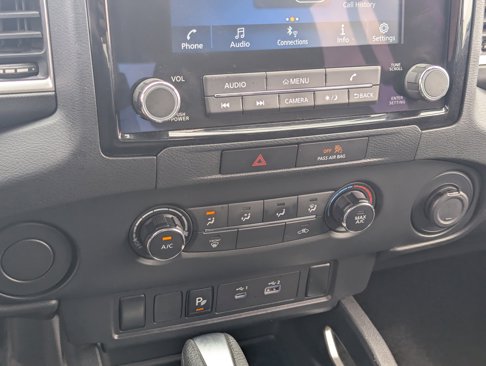 Used 2022 Nissan Frontier SV w/ Technology Package image 23