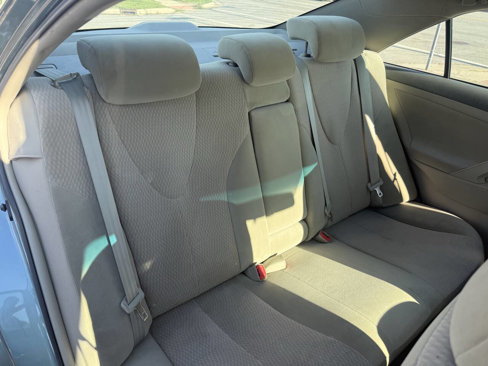 Used 2010 Toyota Camry LE image 16