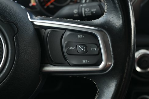 Used 2020 Jeep Gladiator Overland image 36