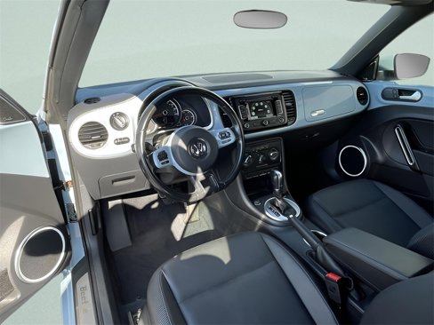 Used 2015 Volkswagen Beetle 1.8T image 11