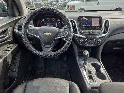 Used 2020 Chevrolet Equinox LT w/ Midnight Edition image 17