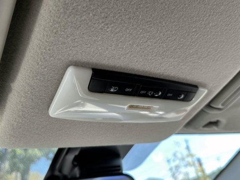 Certified 2022 Nissan Versa SV w/ Trunk Package image 32