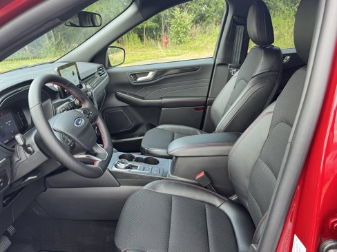 New 2025 Ford Escape ST-Line image 11