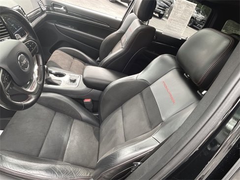 Used 2021 Jeep Grand Cherokee Trailhawk image 19