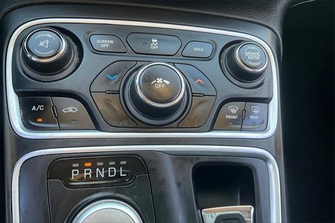 Used 2015 Chrysler 200 Limited w/ Convenience Group image 14