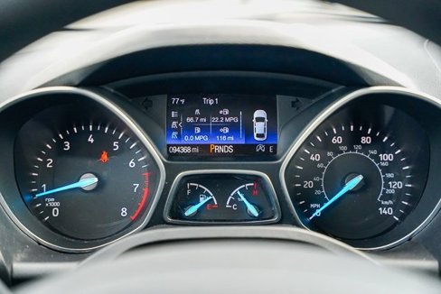 Used 2019 Ford Escape SE image 11