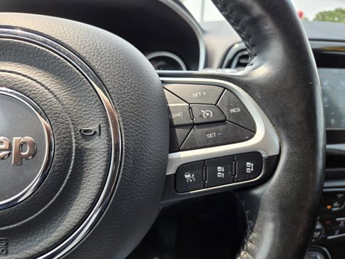 Used 2021 Jeep Compass Latitude image 18