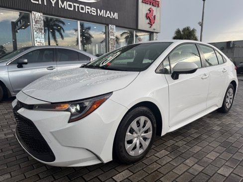Used 2021 Toyota Corolla L image 3