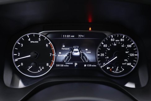 Used 2023 Nissan Rogue SV image 17