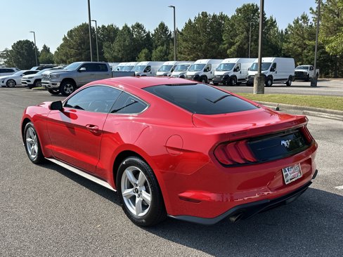 Used 2018 Ford Mustang Coupe image 5