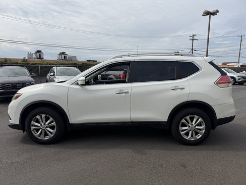 Used 2015 Nissan Rogue SV image 8