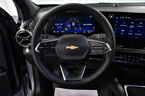 New 2025 Chevrolet Equinox LT image 17