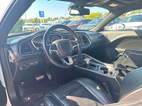 Used 2016 Dodge Challenger SXT Plus image 16