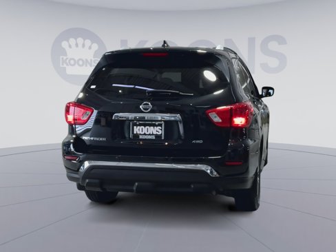 Used 2020 Nissan Pathfinder S image 10
