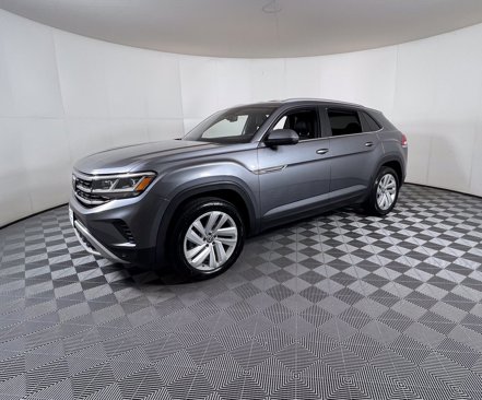 Used 2022 Volkswagen Atlas Cross Sport SE image 2