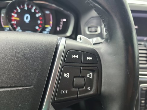 Used 2015 Volvo XC60 T6 Premier Plus image 31