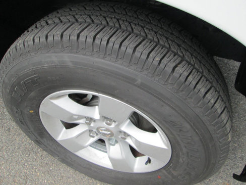 Used 2020 RAM 1500 Tradesman w/ Chrome Appearance Group image 14