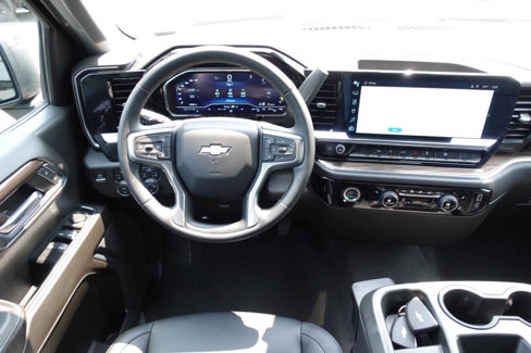 Used 2023 Chevrolet Silverado 1500 LT image 39