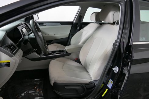 Used 2017 Hyundai Sonata SE image 12