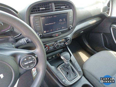 Used 2023 Kia Soul LX w/ LX Technology Package image 12
