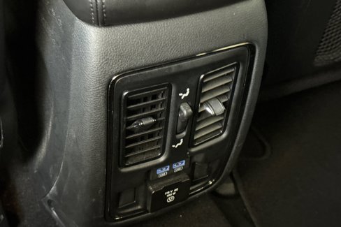 Used 2020 Jeep Grand Cherokee Limited X image 13